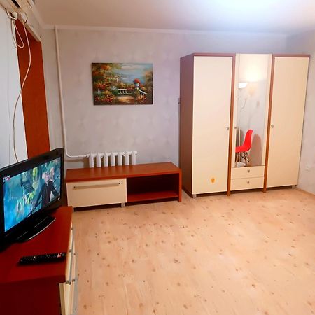 Apartmán 2Кімнатна В Центрі Госпіталь Вокзал Мечнікова Все Поруч Dněpropetrovsk Exteriér fotografie